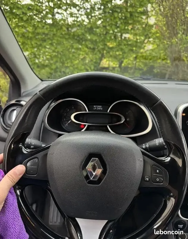 Renault Clio 2016 photo 3