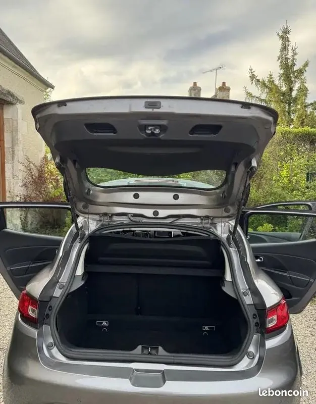 Renault Clio 2016 photo 2