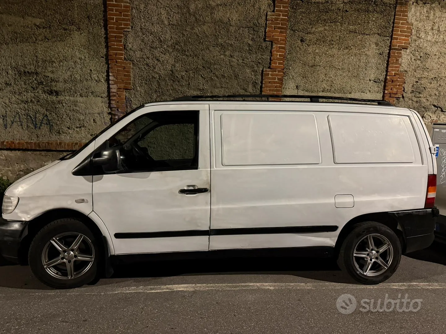 Mercedes-Benz Vito 2001 photo 2