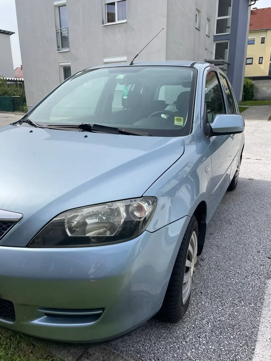 Mazda Mazda2