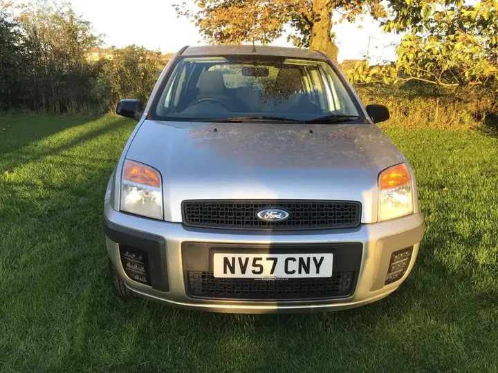 Ford Fusion 2007 photo 2