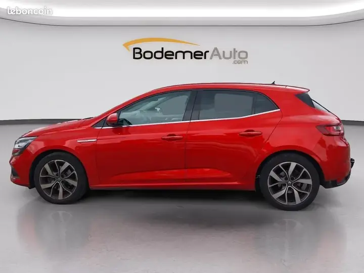 Renault Megane 2017 photo 2