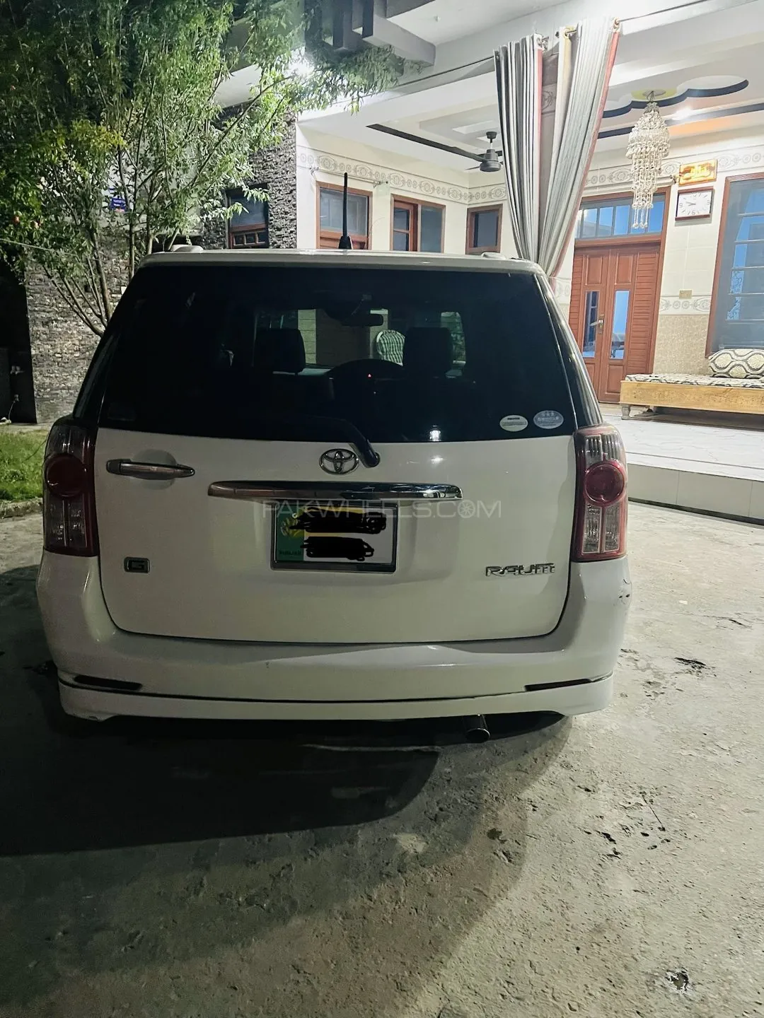 Toyota Raum