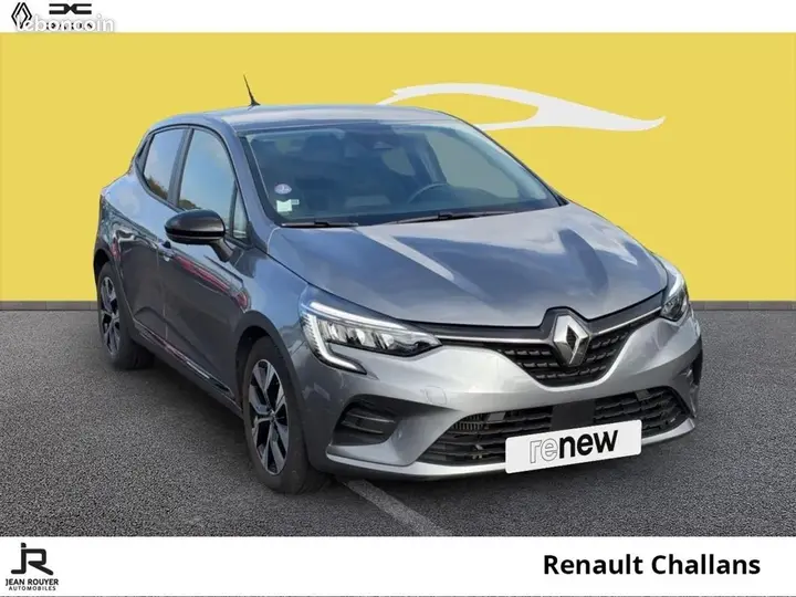 Renault Clio 2023 photo 2