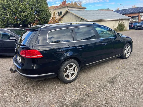Volkswagen Passat 2012 photo 4