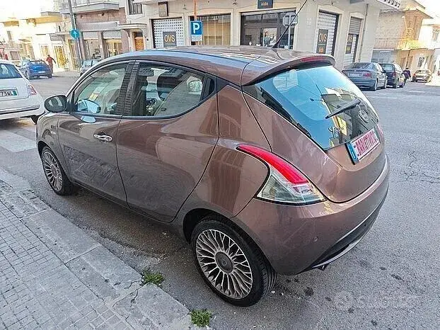 Lancia Ypsilon 2015 photo 4
