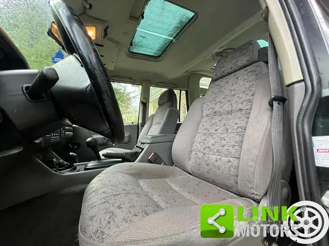 Land Rover Discovery 1999 photo 4