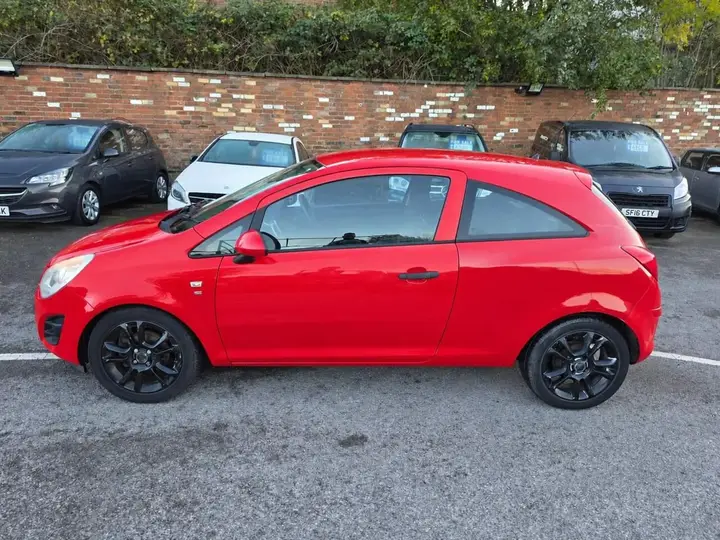 Vauxhall Corsa 2012 photo 4