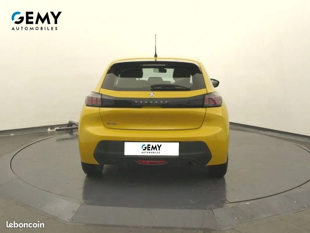 Peugeot 208 2022 photo 5