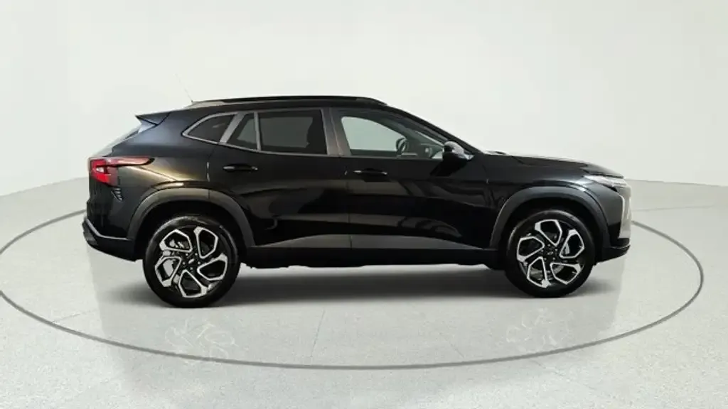 Chevrolet Trax 2026 photo 2
