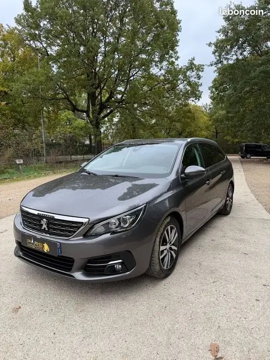 Peugeot 308 2018 photo 2