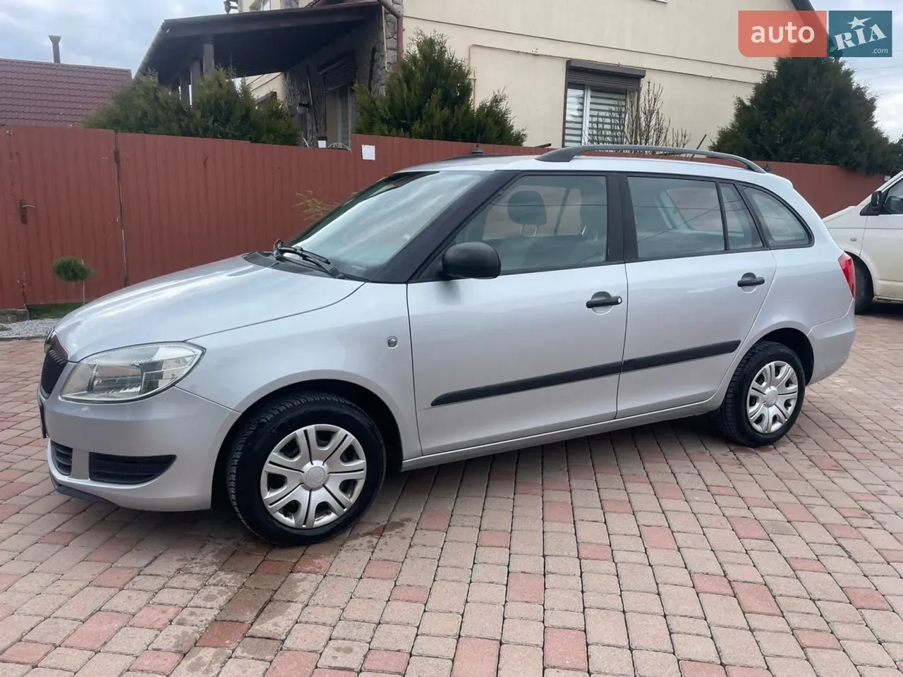 Skoda Fabia 2013 photo 5