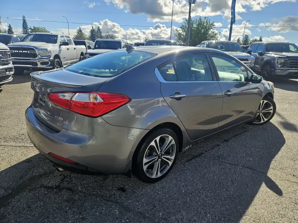 Kia Forte 2016 photo 5