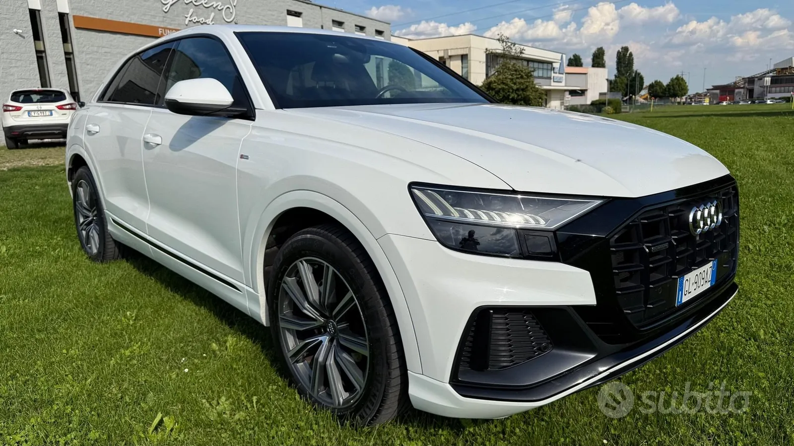 Audi Q8 2019 photo 2