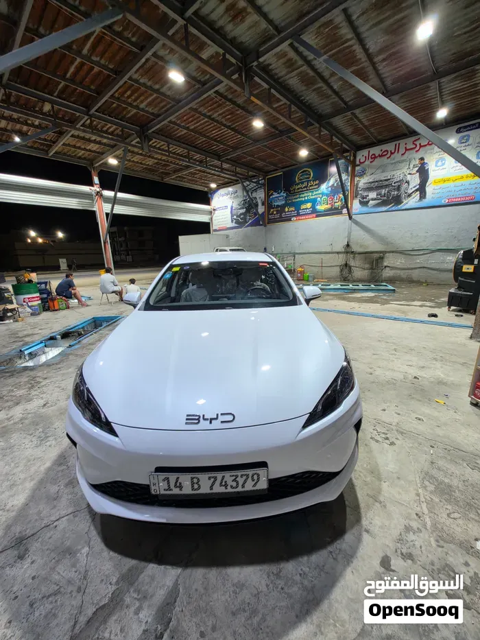 BYD Seal 2025 photo 2