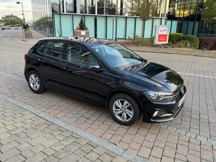 Volkswagen Polo 2018 photo 2
