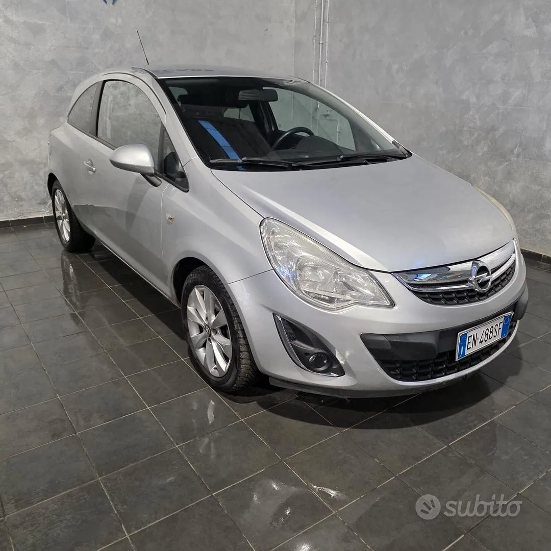 Opel Corsa 2012 photo 4