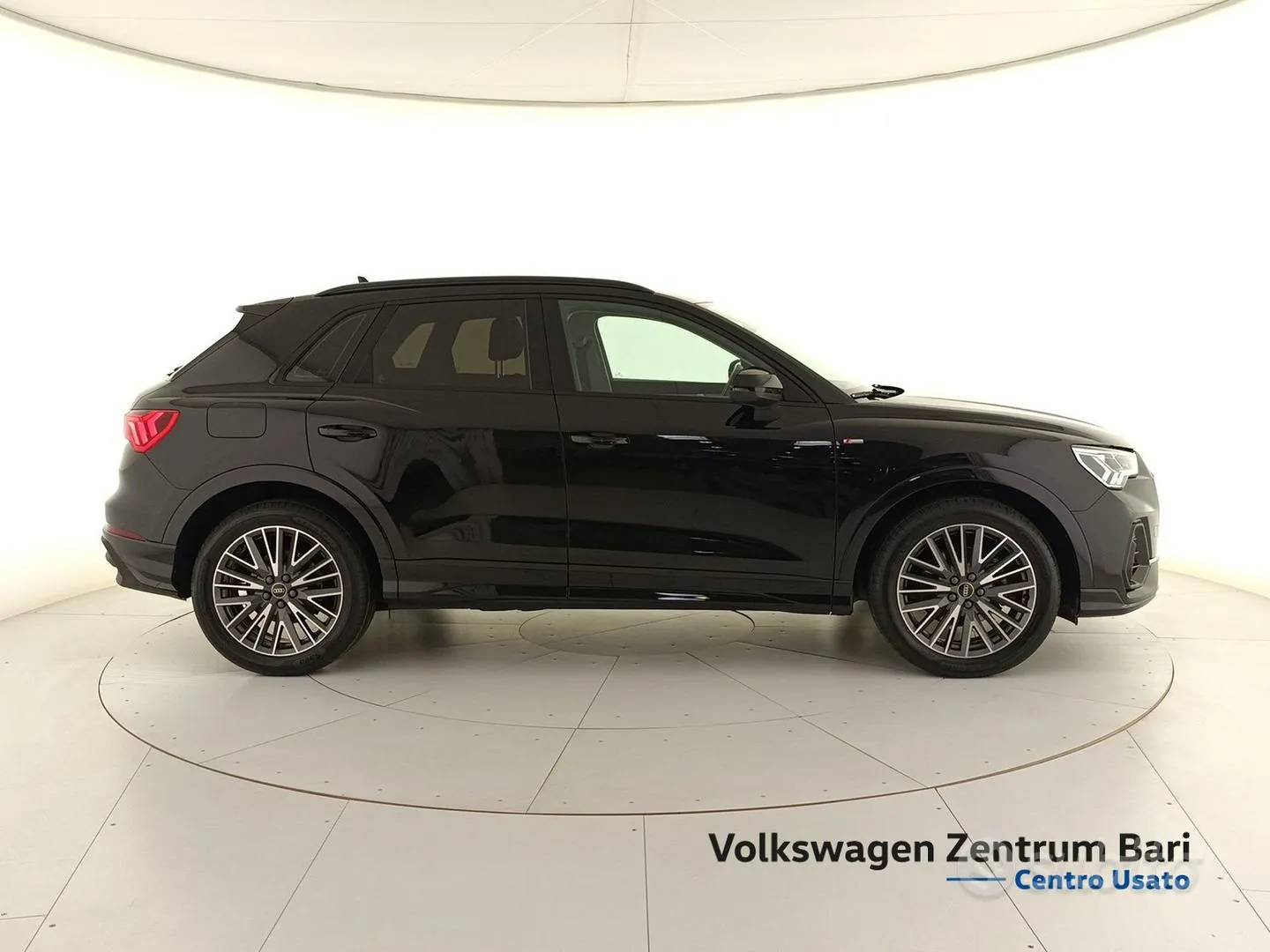 Audi Q3 2022 photo 5