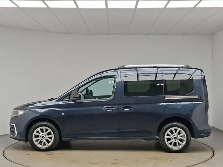 Ford Tourneo Connect 2023 photo 4
