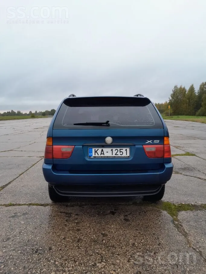 BMW X5 2003 photo 2