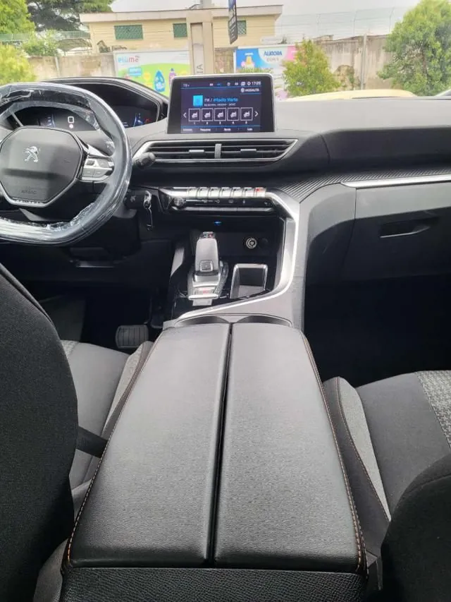 Peugeot 3008 2020 photo 2