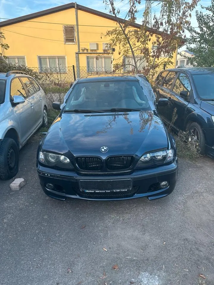 BMW 318I