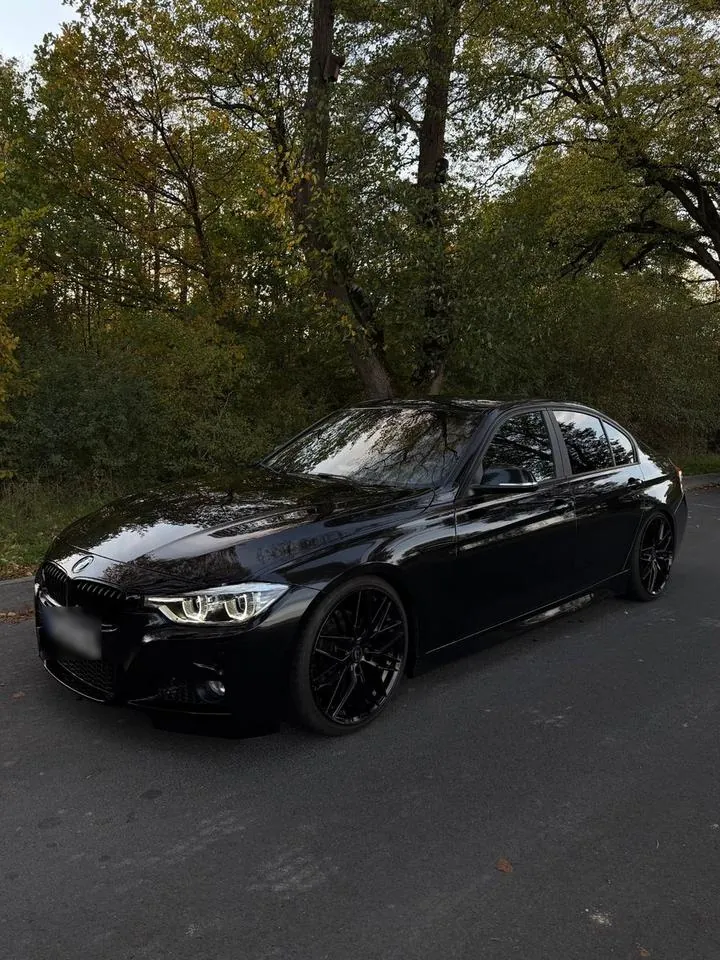BMW F30