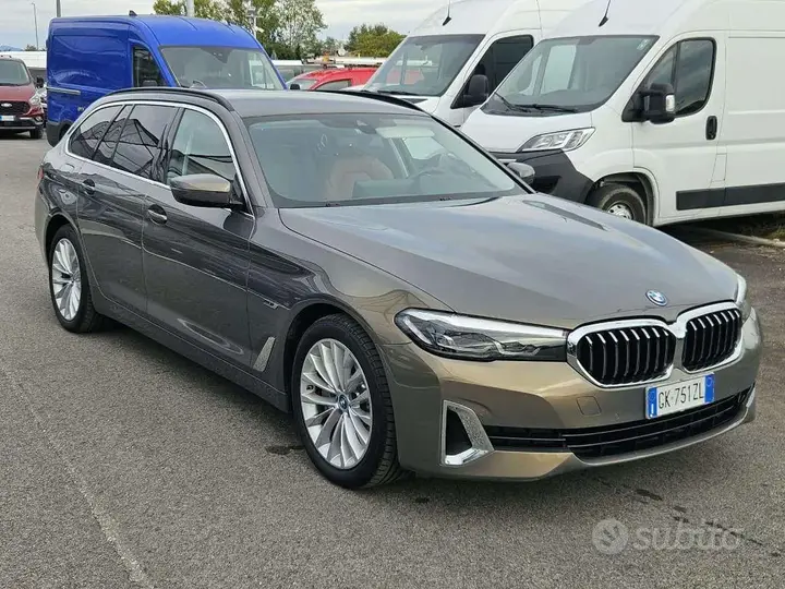 BMW 530E 2022 photo 3
