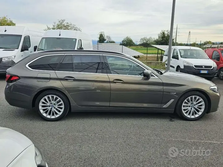 BMW 530E 2022 photo 4