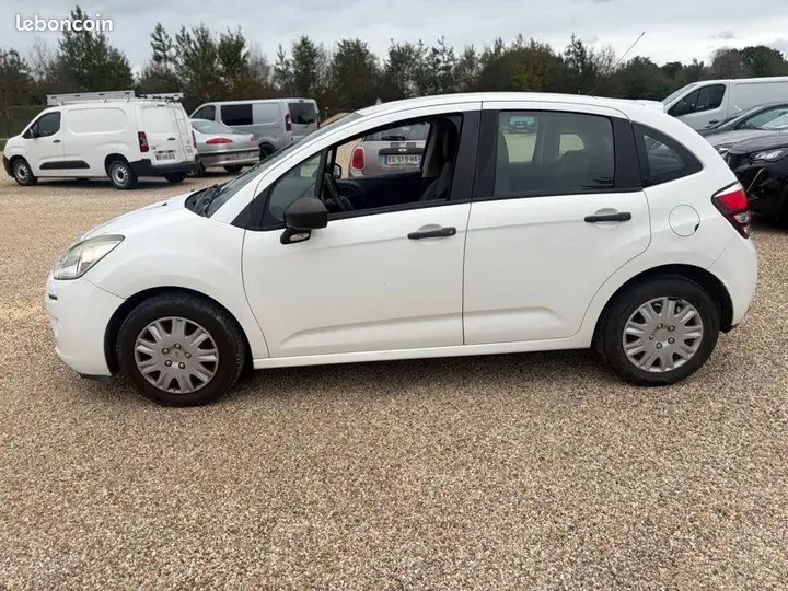 Citroen C3 2015 photo 2