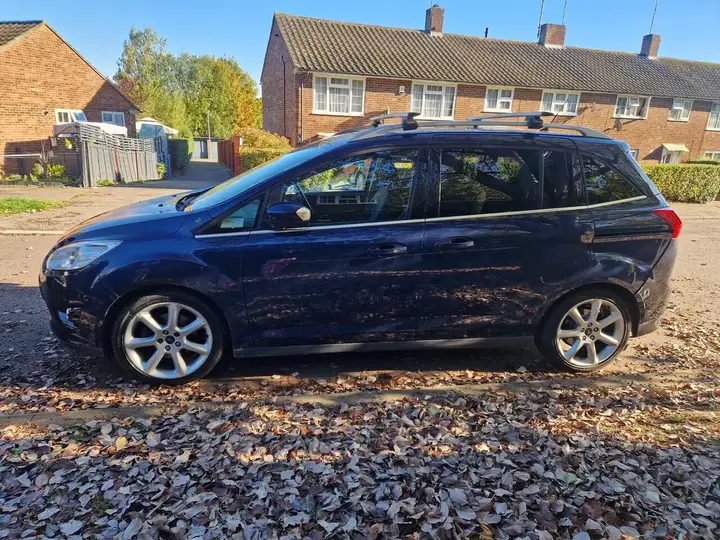 Ford Grand C-Max 2013 photo 3