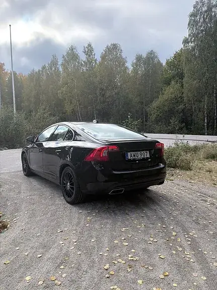 Volvo S60 2014 photo 2