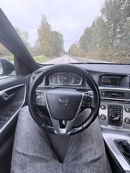 Volvo S60 2014 photo 3