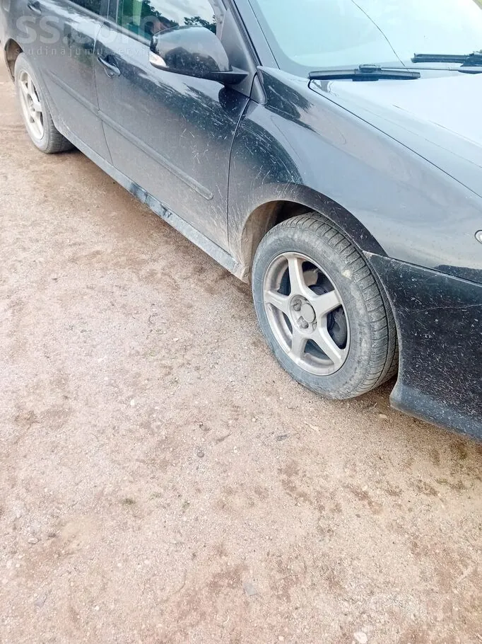 Renault Laguna 2009 photo 3