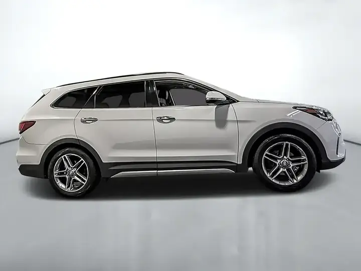 Hyundai Santa Fe 2017 photo 2