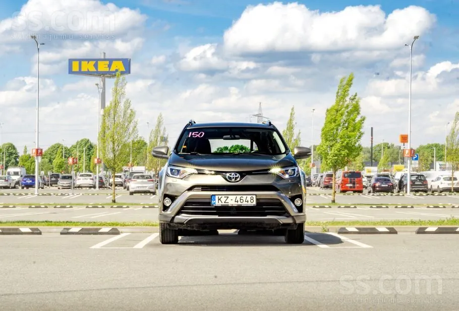 Toyota Rav4 2017 photo 3