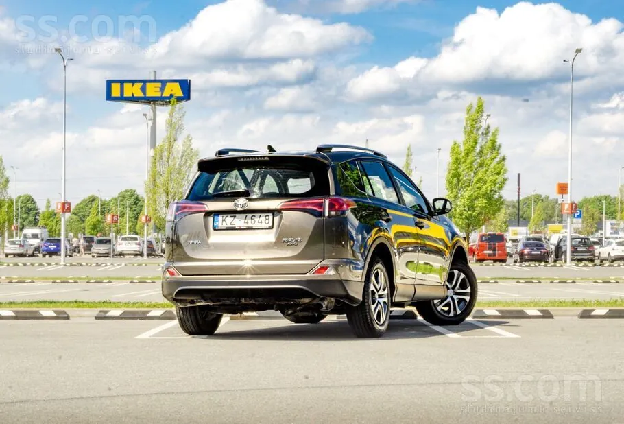 Toyota Rav4 2017 photo 5