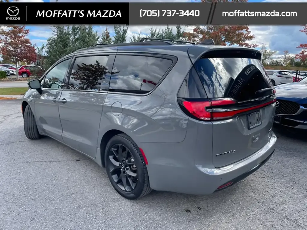 Chrysler Pacifica 2025 photo 4