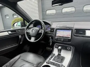 Volkswagen Touareg 2013 photo 3