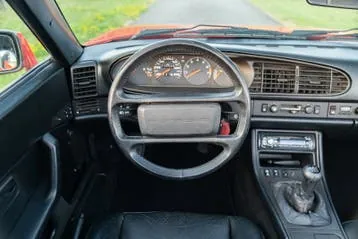 Porsche 944 1989 photo 2