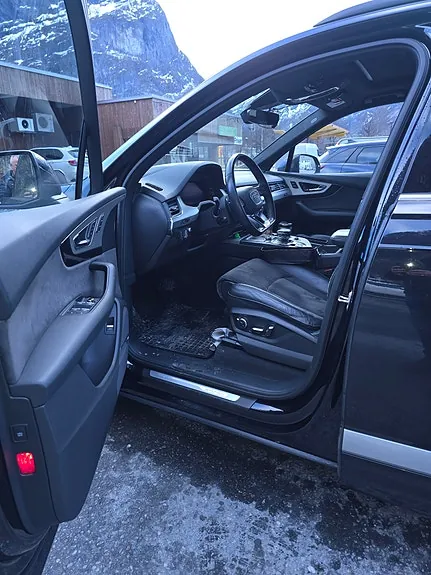 Audi Q7 2017 photo 4