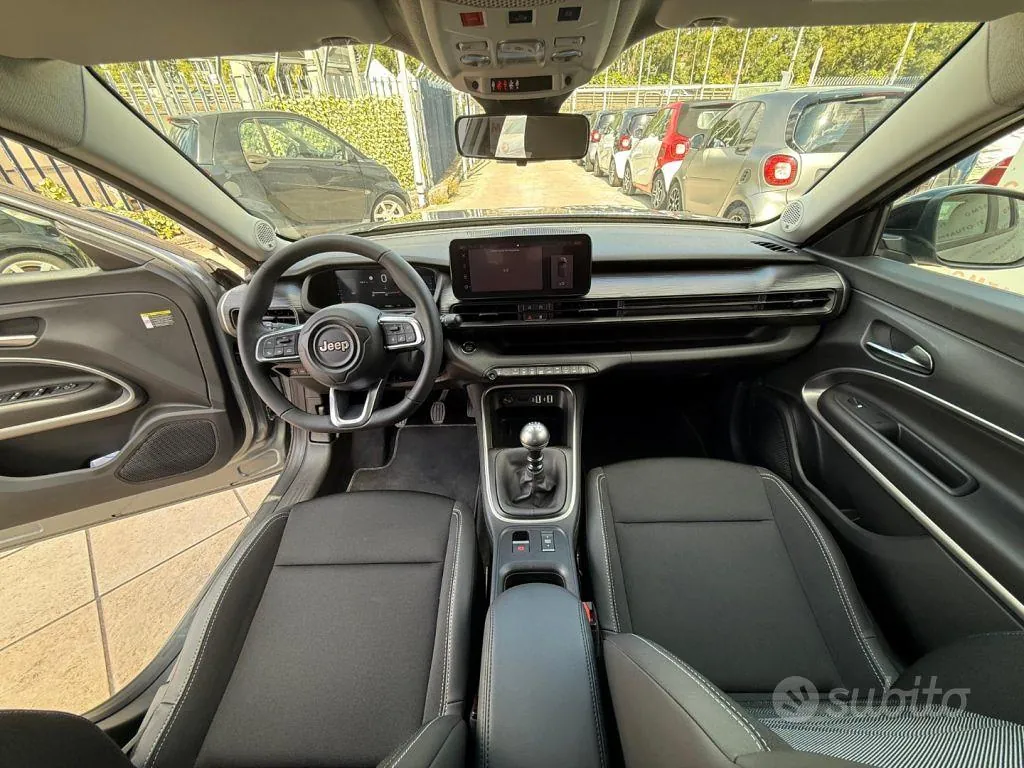 Jeep Avenger 2024 photo 2