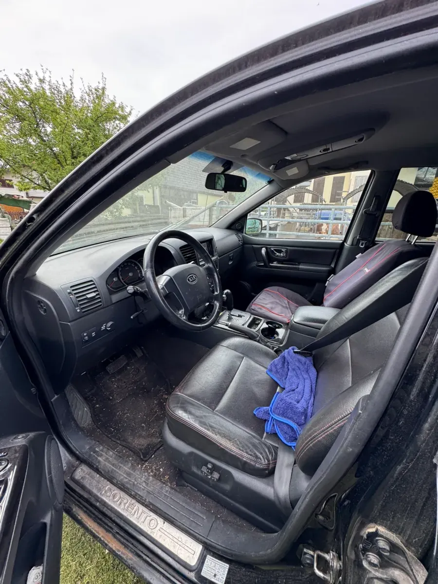Kia Sorento 2008 photo 3