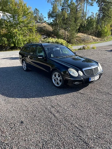 Mercedes-Benz E220 2008 photo 4