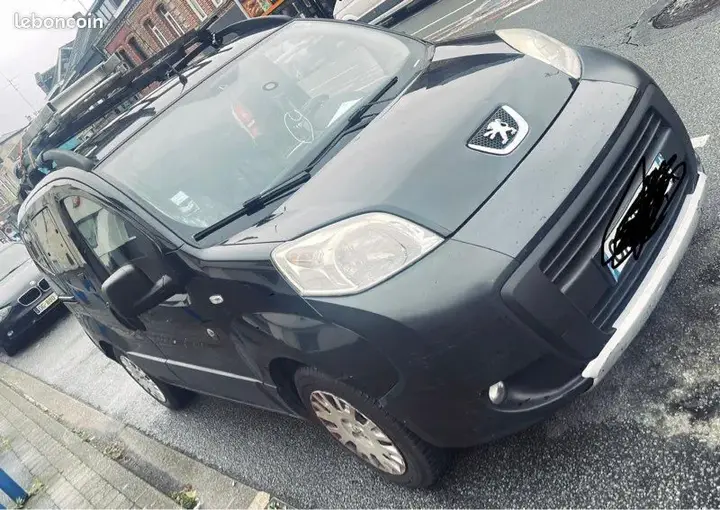 Peugeot Bipper Tepee 2012 photo 2