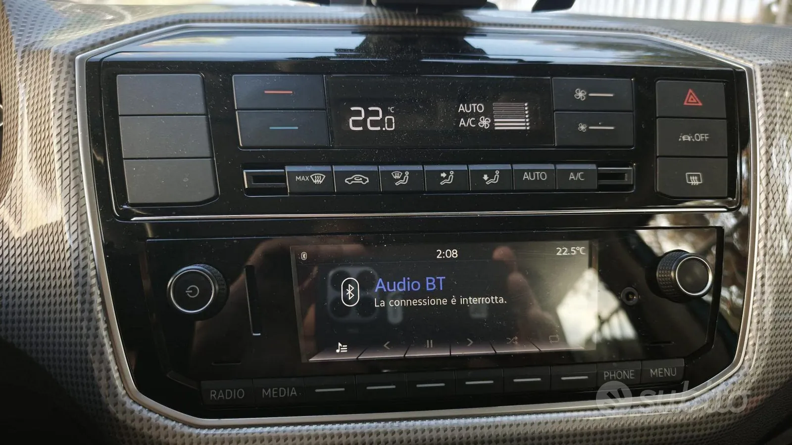 Volkswagen Up 2021 photo 5