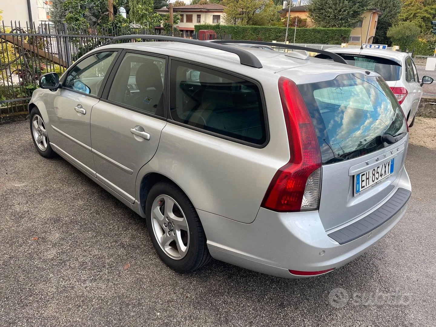 Volvo V50 2011 photo 4