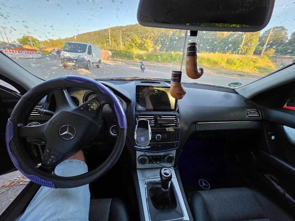 Mercedes-Benz W204