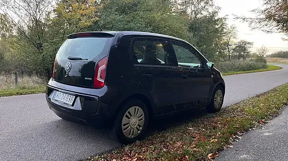 Volkswagen Up 2013 photo 4