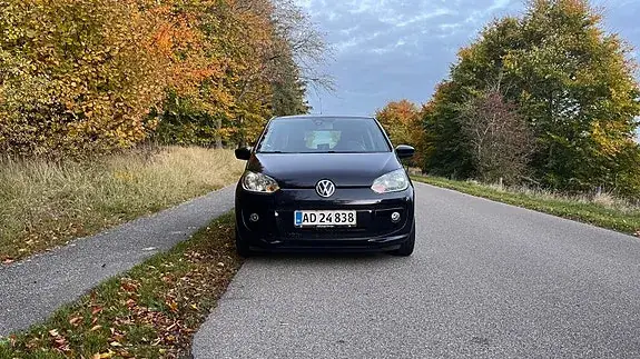 Volkswagen Up 2013 photo 3